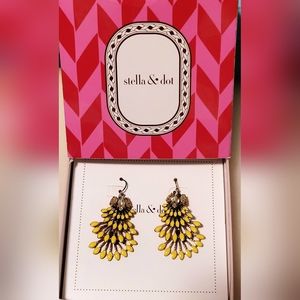 Stella & Dot Norah Chandelier Earrings